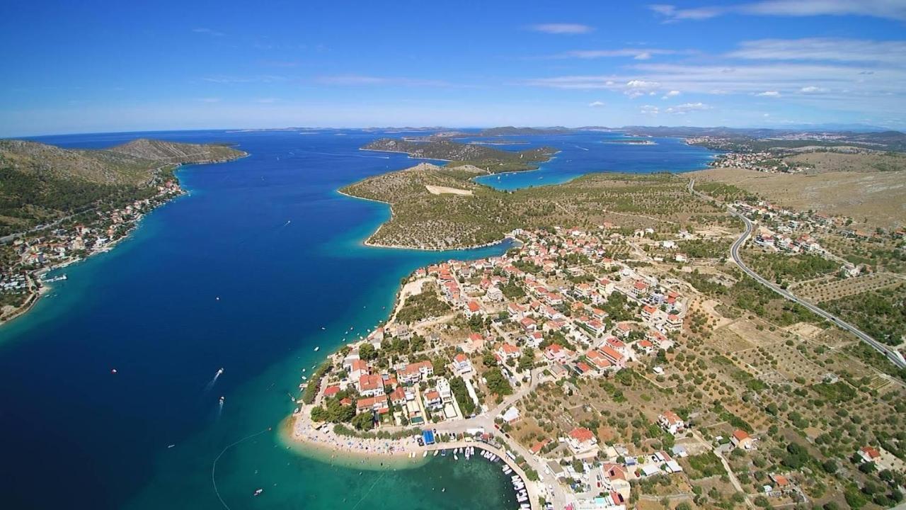 Apartments By The Sea Grebastica, Sibenik - 4881 Baselovici Εξωτερικό φωτογραφία
